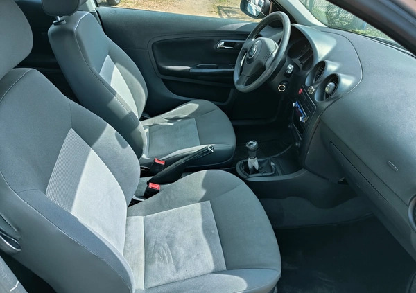 Seat Ibiza cena 3490 przebieg: 140000, rok produkcji 2004 z Szczawnica małe 46